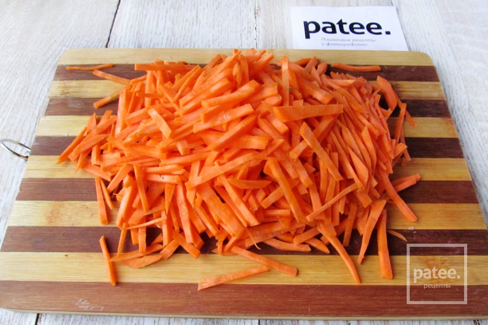 Салат с сердцем, яйцами и овощами - Шаг 4