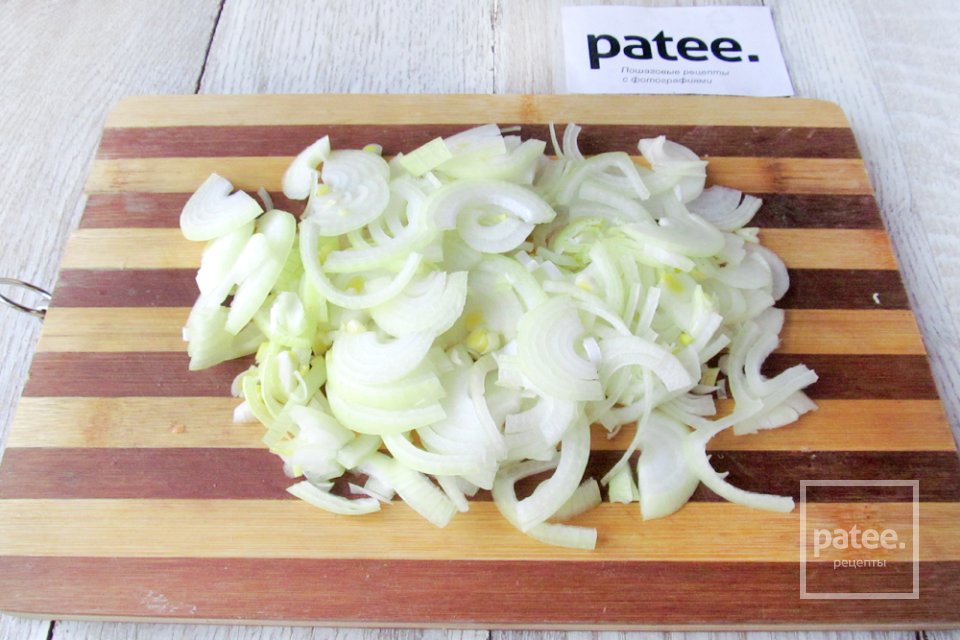 Салат с сердцем, яйцами и овощами - Шаг 6