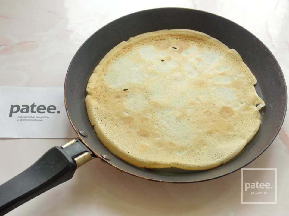 Блинчики с ветчиной, яйцом и зеленым луком - Шаг 7