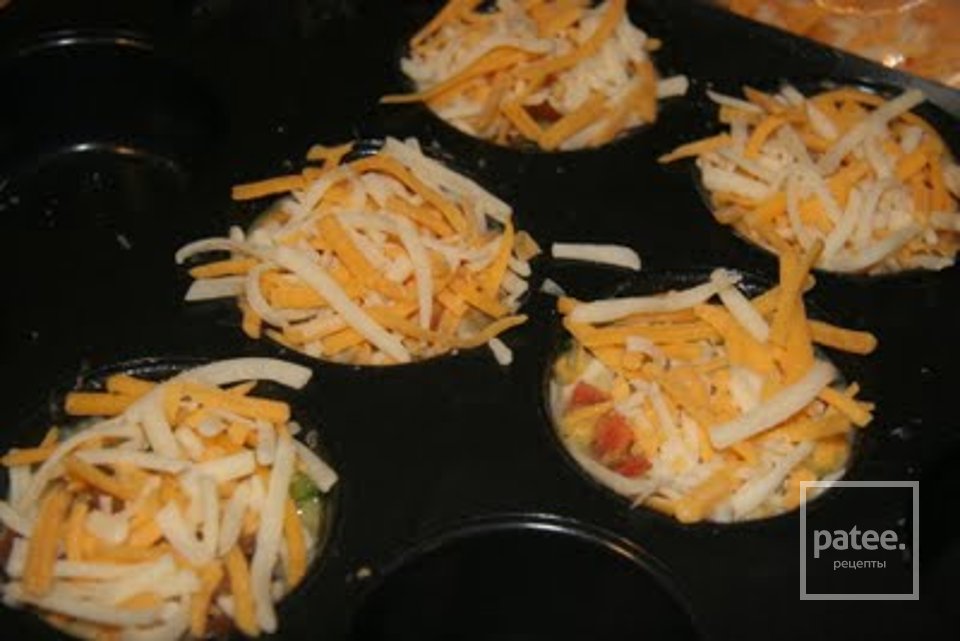 Кексы с беконом и помидорами - Шаг 10