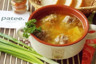 Гороховый суп с фрикадельками