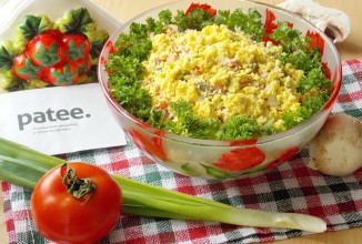 Салат с салями и помидорами Лидия