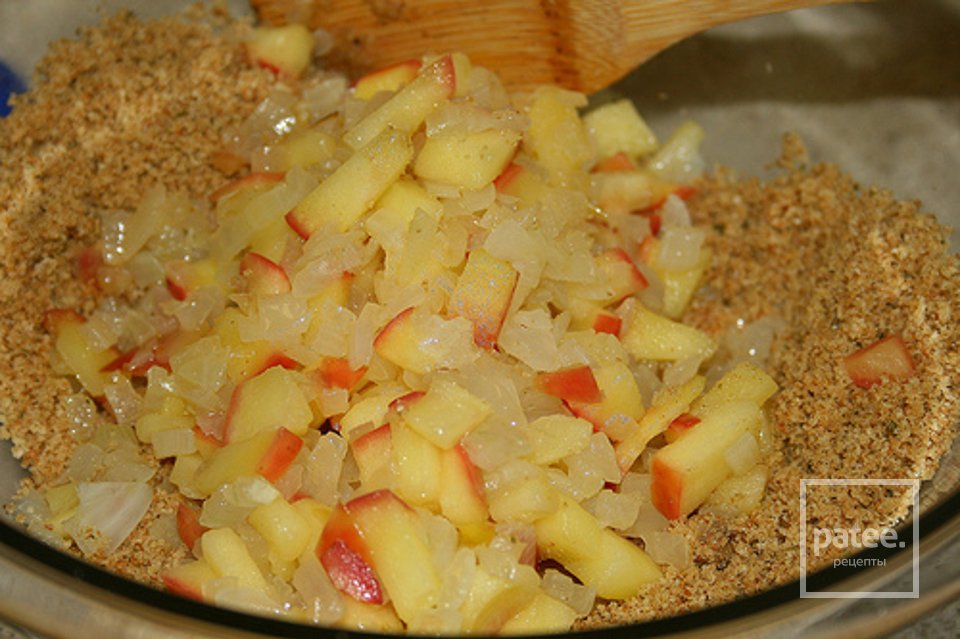 Свиные отбивные с яблоком - Шаг 7