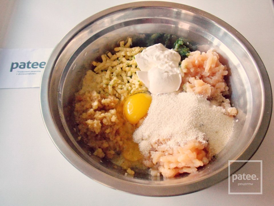 Куриные котлеты с сыром и яблоками - Шаг 5
