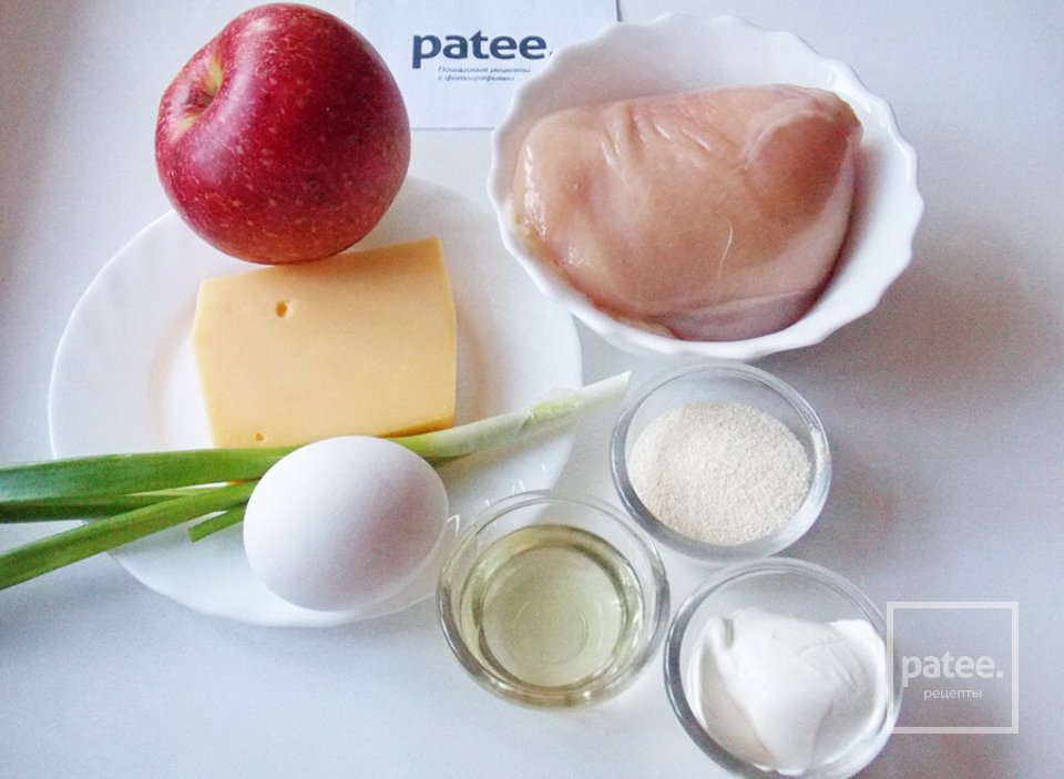 Куриные котлеты с сыром и яблоками - Шаг 1