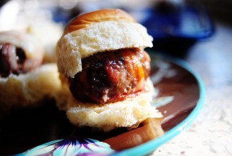 Сэндвичи с говядиной и беконом