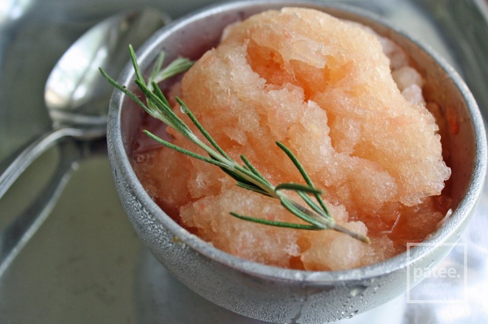 Грейпфрутовая гранита с розмарином и водкой - Шаг 6