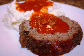 Митлоф с соусом чили