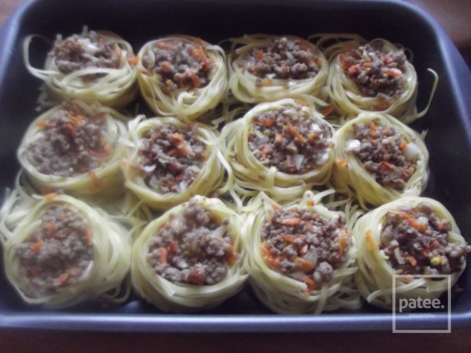 Гнезда из макарон с фаршем - Шаг 5