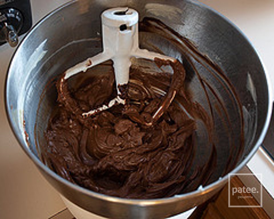 Торт с шоколадным кремом - Шаг 9