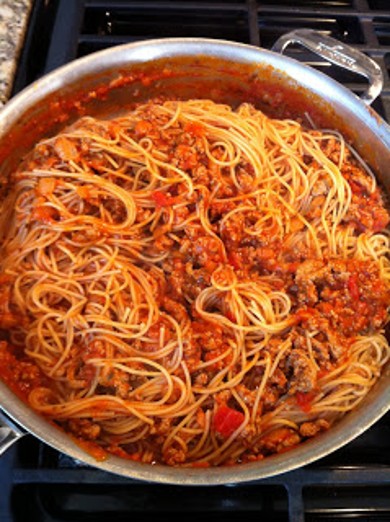 Паста с фаршем из индейки под соусом Маринара - Шаг 4