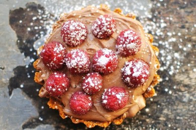 Тарт с шоколадным кремом и малиной - приготовление