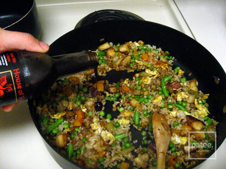 Рис с яйцом и овощами - Шаг 7