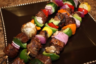 Шашлык из говядины с овощами