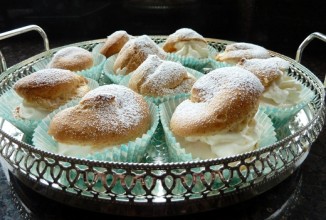 Эклеры с ванильным кремом