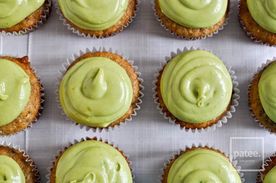 Кексы с глазурью из авокадо - Шаг 11