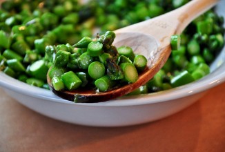 Салат из спаржи с лимоном