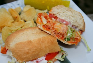 Сэндвич с индейкой и соусом Ранч