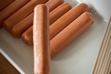 Корн доги в кукурузном тесте - приготовление