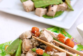 Тофу с овощами и киноа