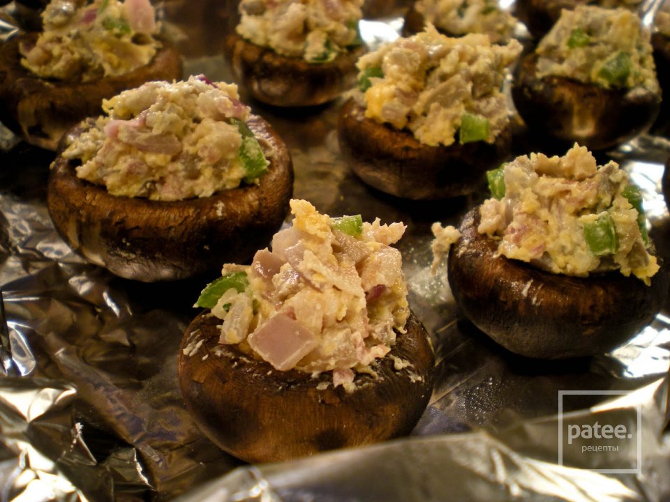 Фаршированные грибы с панчеттой - Шаг 8