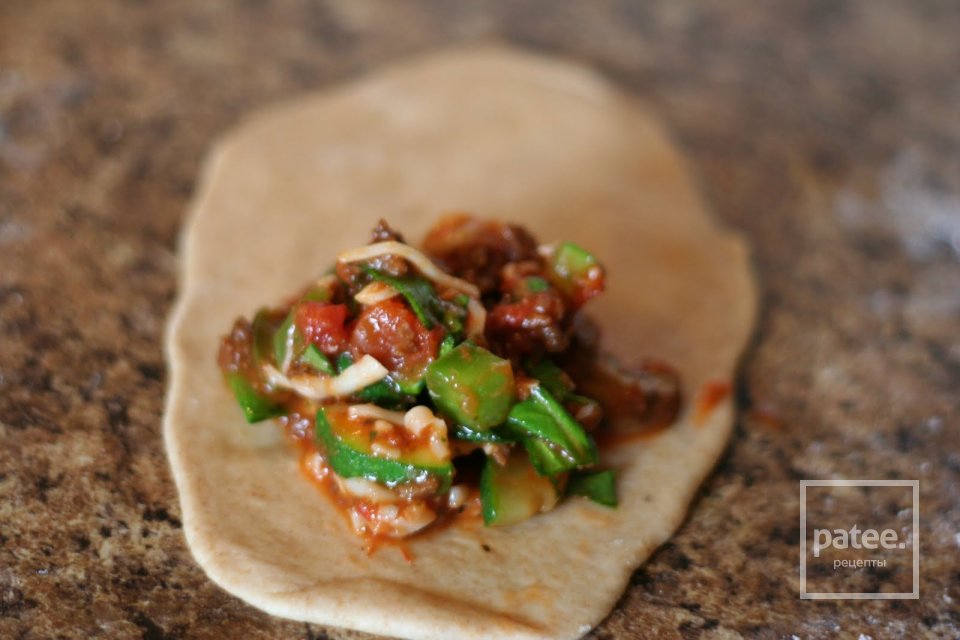 Пирожки с грибами и шпинатом - Шаг 11