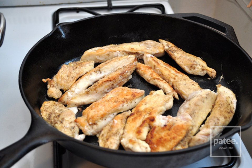 Паста с курицей в сливочном соусе - Шаг 6