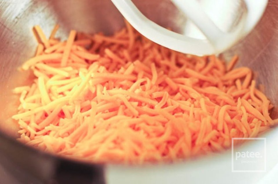 Острая подлива с сыром и пименто - Шаг 1