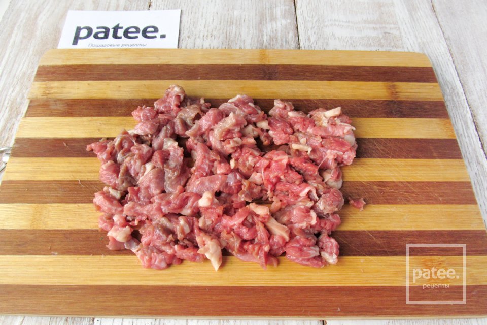 Спагетти с говядиной и шампиньонами - Шаг 2