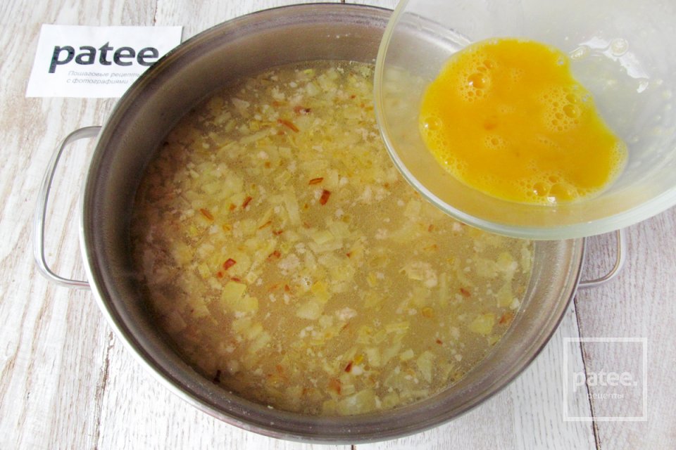 Картофельный суп с говяжьим фаршем и яйцом - Шаг 13