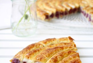 Пирог с капустой и яблоком