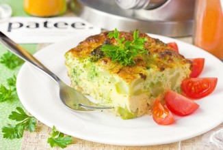 Омлет с брокколи, приготовленный в духовке