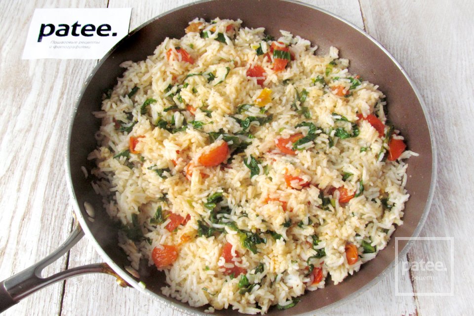Рис со шпинатом и помидорами черри - Шаг 12