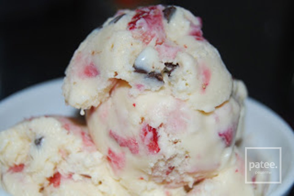 Клубничное мороженое с белым шоколадом - Шаг 9
