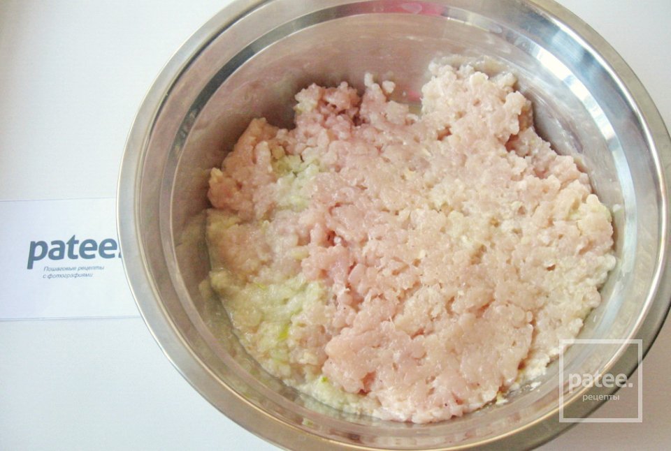 Тефтели в сливочно-сырном соусе - Шаг 3