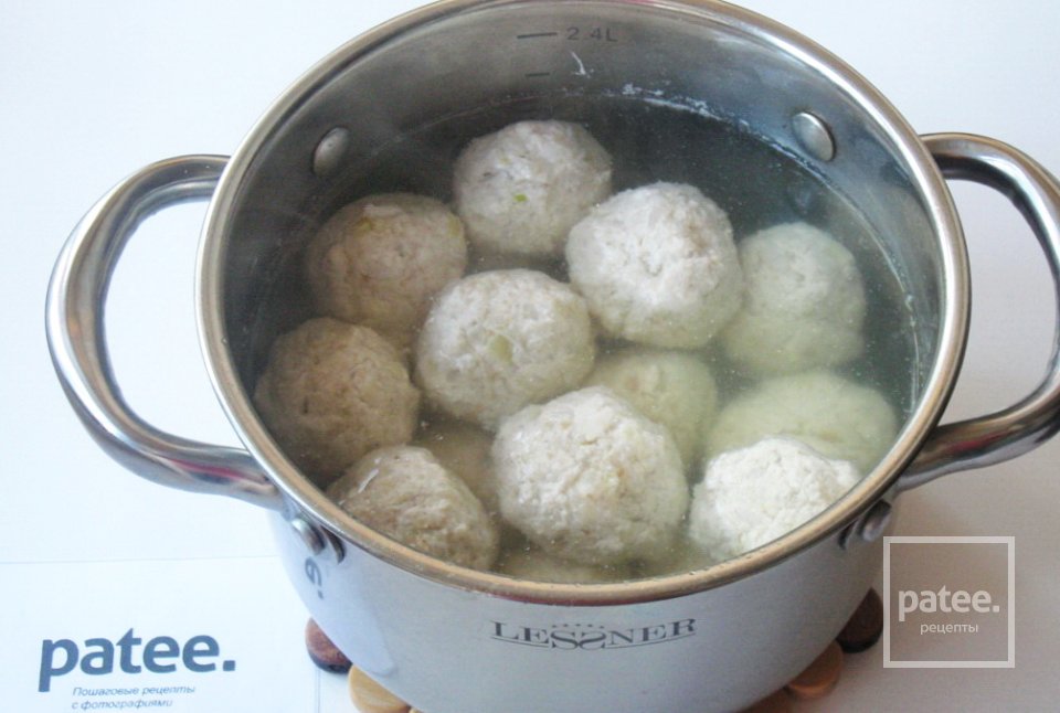 Тефтели в сливочно-сырном соусе - Шаг 7