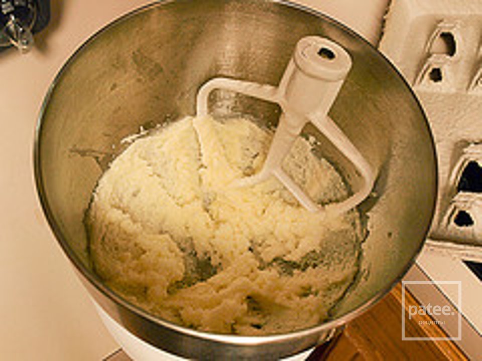 Абрикосовый торт с миндалем - Шаг 2