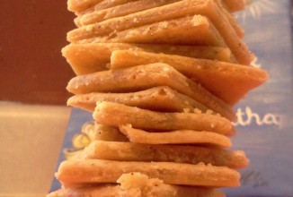 Сырные крекеры