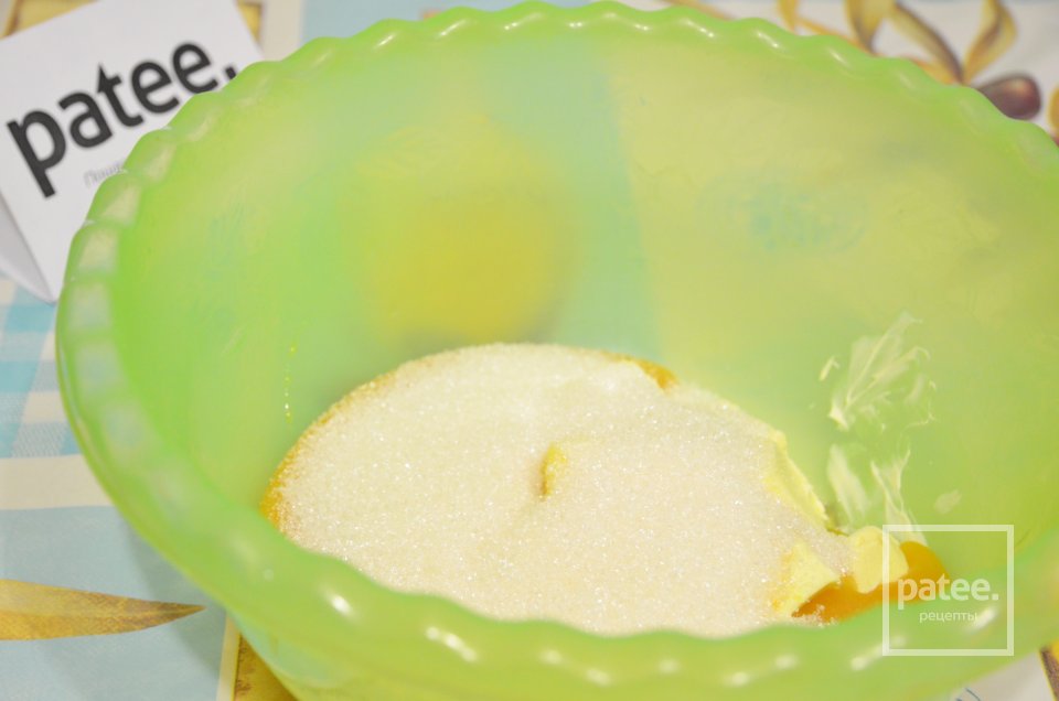 Медовый кекс с черносливом - Шаг 4