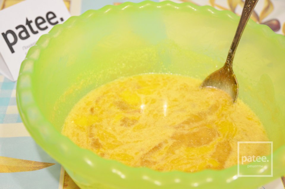 Медовый кекс с черносливом - Шаг 7