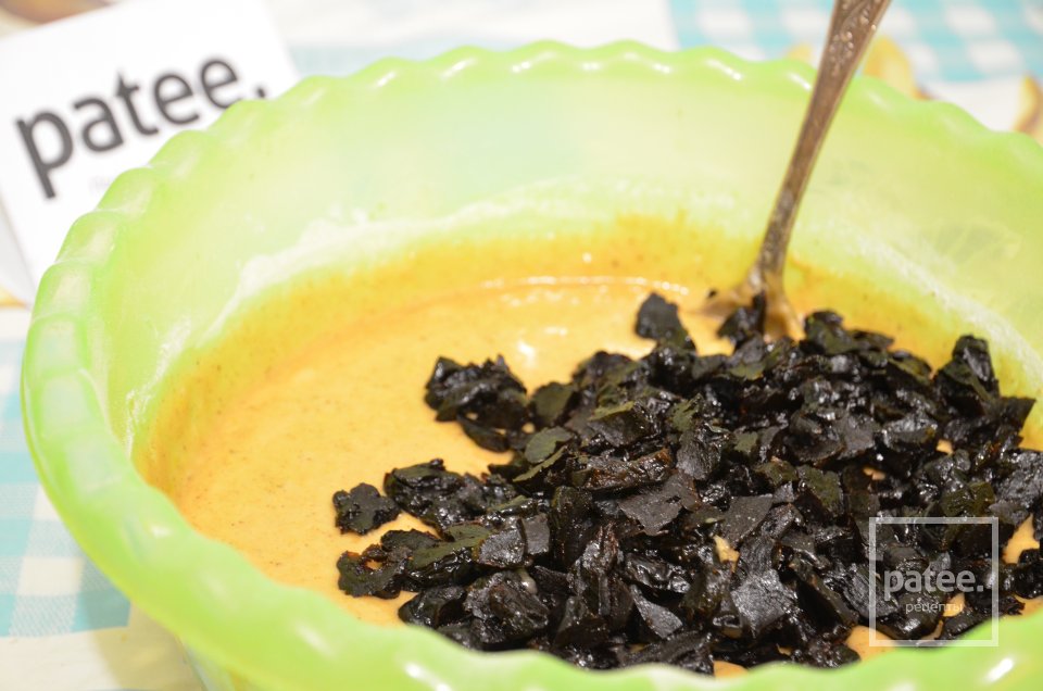 Медовый кекс с черносливом - Шаг 13