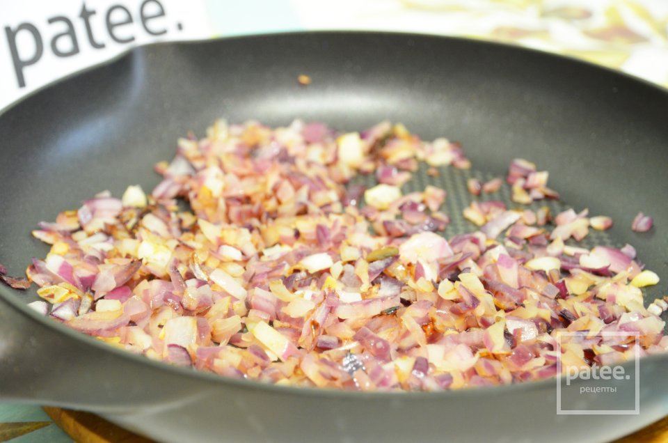 Грибной салат Пальчики оближешь - Шаг 6