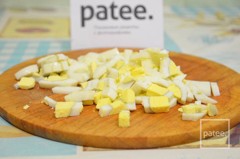 Грибной салат Пальчики оближешь - Шаг 8