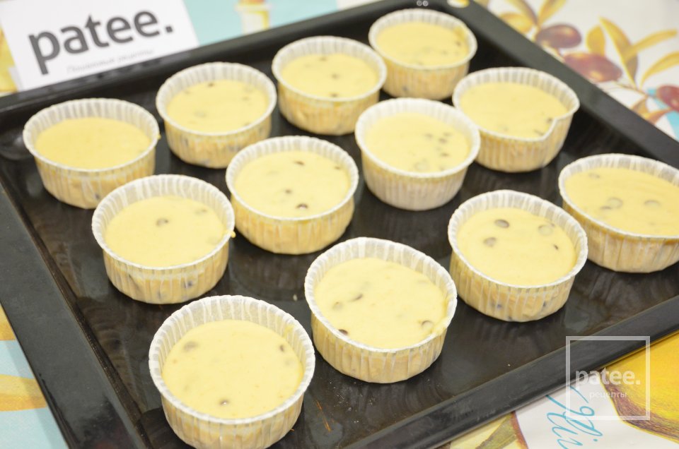 Банановые кексы с шоколадными каплями - Шаг 10