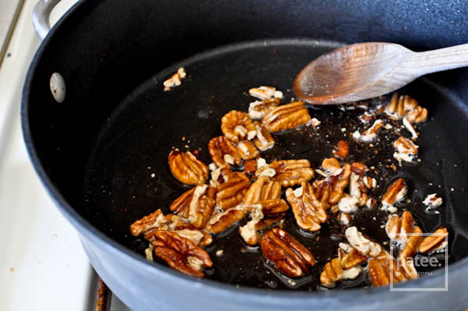 Салат из орзо с клубникой и беконом - Шаг 2