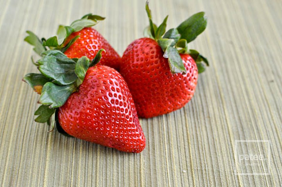 Салат из орзо с клубникой и беконом - Шаг 7