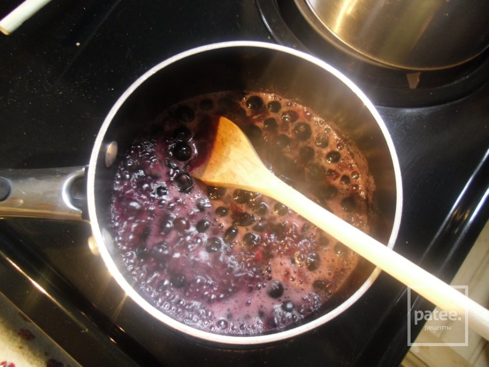 Блины с черникой - Шаг 6
