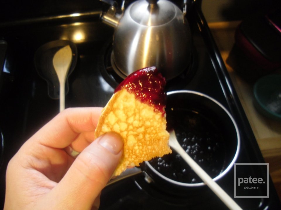 Блины с черникой - Шаг 7