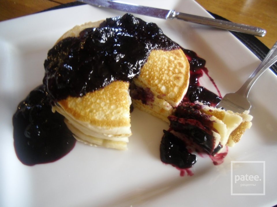 Блины с черникой - Шаг 10