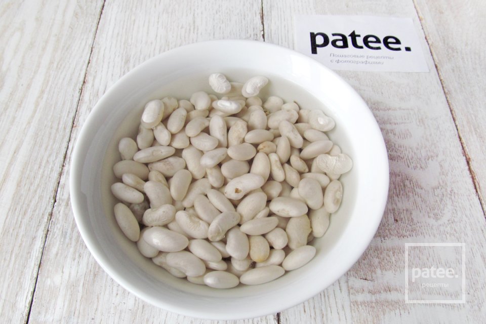 Щи с фасолью и рыбными консервами - Шаг 2